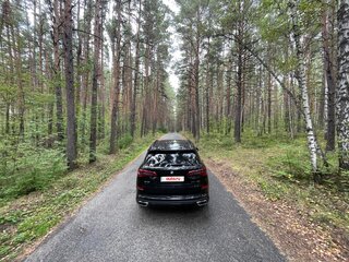 2019 BMW X5 40i IV (G05/G18), чёрный, 6300000 рублей, вид 2