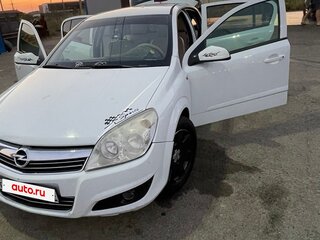 2008 Opel Astra H Рестайлинг, белый, 650000 рублей, вид 1