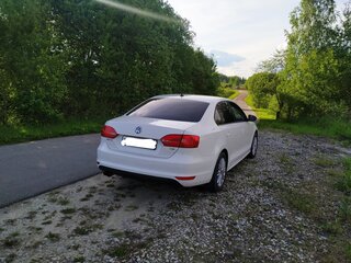 2011 Volkswagen Jetta VI, белый, 870000 рублей, вид 2