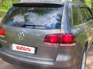 2009 Volkswagen Touareg I Рестайлинг, серый, 1450000 рублей, вид 5