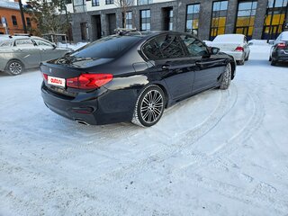2019 BMW 5 серии 530i VII (G30/G31/G38), чёрный, 4200000 рублей, вид 3