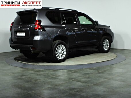2018 Toyota Land Cruiser Prado 150 Series Рестайлинг 2, серый, 4398000 рублей, вид 5