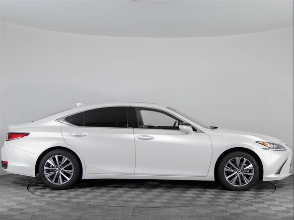 2019 Lexus ES 250 VII, белый - вид 3