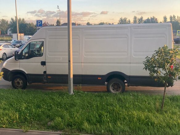 2012 Iveco Daily, белый, 850000 рублей - вид 3