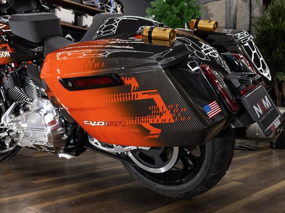 2025 Harley-Davidson CVO Road Glide RR, чёрный, 20000000 рублей - вид 10