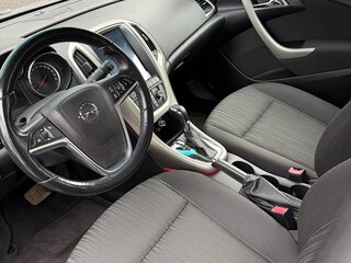 2011 Opel Astra J, красный, 555000 рублей, вид 5
