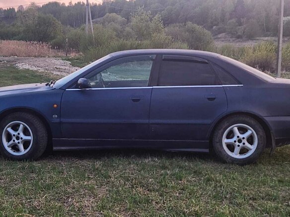 1997 Audi A4 I (B5), синий, 300000 рублей - вид 6