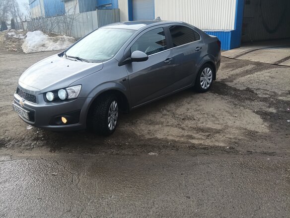 2013 Chevrolet Aveo II, серый - вид 4