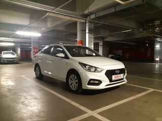 2018 Hyundai Solaris II, белый, 1470000 рублей, вид 2