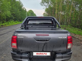 2018 Toyota Hilux VIII, серый, 3000000 рублей, вид 3
