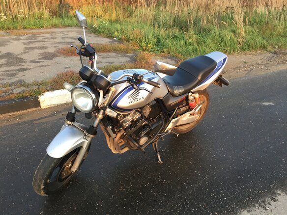 2002 Honda CB 400 Super Four, серебристый - вид 2