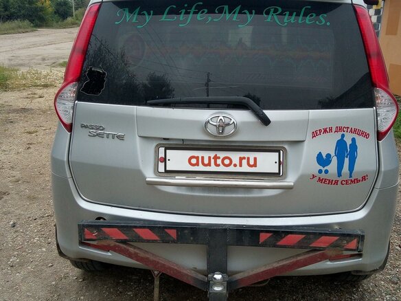 2008 Toyota Passo Sette, серебристый - вид 2