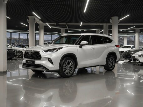 Toyota Highlander IV (XU70)