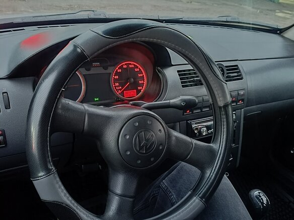 2004 Volkswagen Pointer, серебристый, 180000 рублей - вид 9