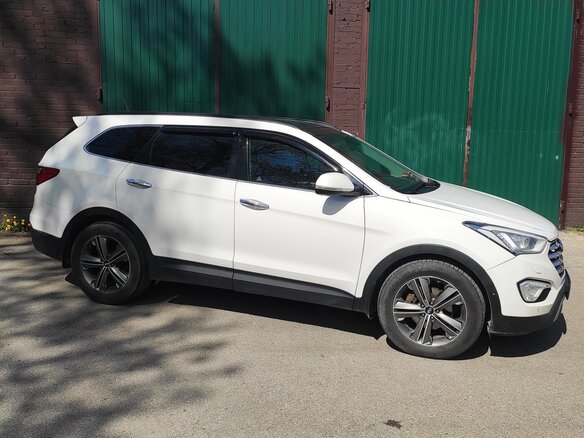 2014 Hyundai Santa Fe Grand III, белый - вид 5