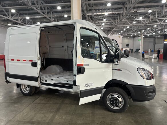 2024 Iveco Daily, белый, 4200000 рублей - вид 5