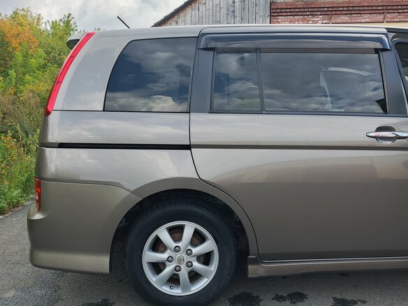 2010 Toyota ISis I Рестайлинг, серый, 959000 рублей - вид 6