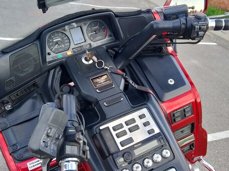 1995 Honda GL 1500 Gold Wing, красный, 630000 рублей, вид 3