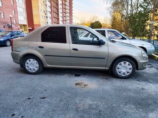 2010 Renault Logan I Рестайлинг, бежевый, 299999 рублей, вид 2