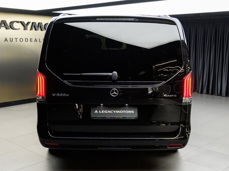 2026 Mercedes-Benz V-Класс Extra Long 300 d экстра длинный III (W447) Рестайлинг 2, чёрный, 14490000 рублей, вид 4