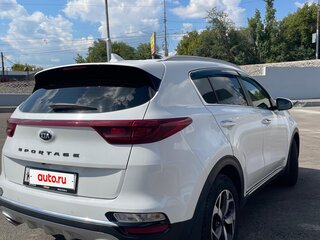 2020 Kia Sportage IV Рестайлинг, белый, 2500000 рублей, вид 3