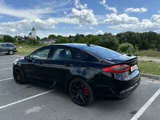 2015 Ford Fusion (North America) II, чёрный, 1300000 рублей, вид 4