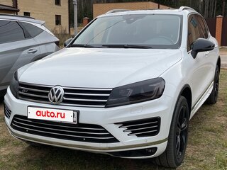 2017 Volkswagen Touareg II Рестайлинг, белый, 2800000 рублей, вид 2