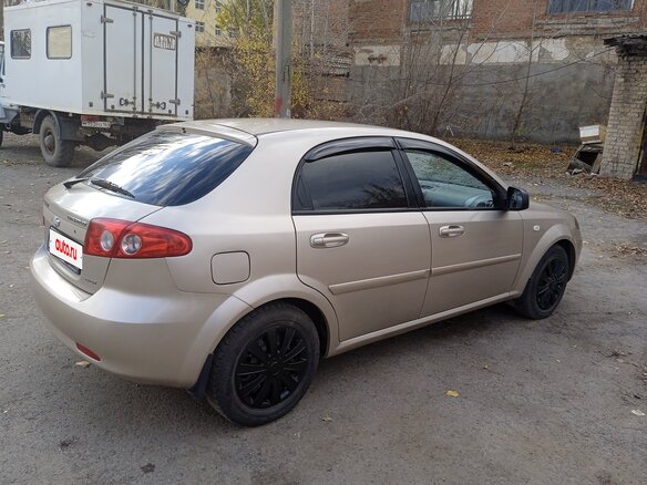 2012 Chevrolet Lacetti I, бежевый, 620000 рублей - вид 2