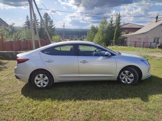 2019 Hyundai Elantra VI (AD) Рестайлинг, серебристый, 1750000 рублей, вид 4