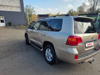 2013 Toyota Land Cruiser 200 Series Рестайлинг 1, золотистый, 4950000 рублей, вид 4