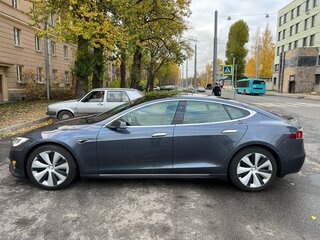 2020 Tesla Model S Long Range Plus I Рестайлинг, серый, 4600000 рублей, вид 3