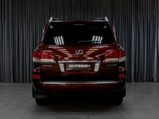 2014 Lexus LX 570 III Рестайлинг, красный, 4150000 рублей, вид 4