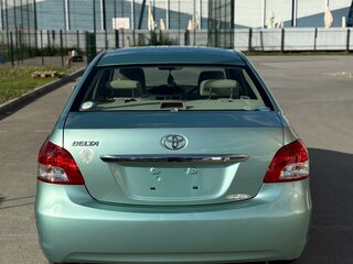 2008 Toyota Belta I, зелёный, 850000 рублей, вид 4