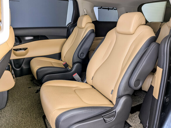 2020 Kia Carnival IV, серый, 3640000 рублей - вид 15