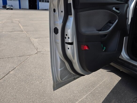 2013 Ford Focus III, серебристый, 720000 рублей - вид 7