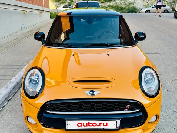 2014 Mini Hatch Cooper S III (F55/F56), жёлтый, 1628000 рублей - вид 3