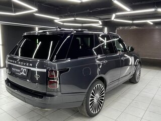 2018 Land Rover Range Rover IV Рестайлинг, серый, 6400000 рублей, вид 4