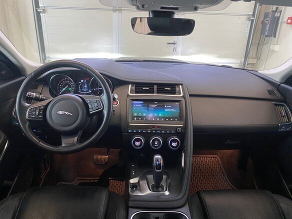 2019 Jaguar E-Pace I, чёрный, 2300000 рублей - вид 7