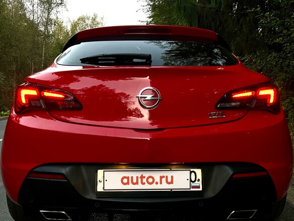 2012 Opel Astra GTC J Рестайлинг, красный, 1100000 рублей - вид 5