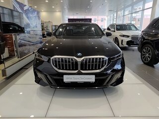 2025 BMW 5 серии Long 530Li xDrive VIII (G60/G61/G68), чёрный, 8200000 рублей, вид 2