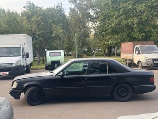 1990 Mercedes-Benz W124 260, чёрный, 205000 рублей, вид 5