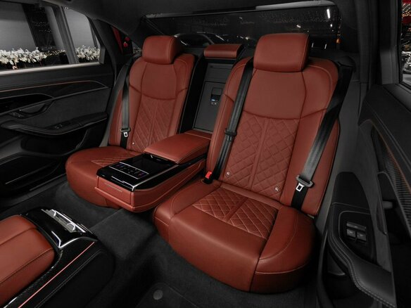 2022 Audi S8 IV (D5) Рестайлинг, чёрный, 11440000 рублей - вид 32