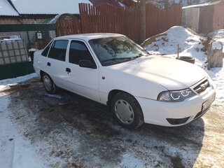2011 Daewoo Nexia I Рестайлинг, белый, 240000 рублей, вид 3