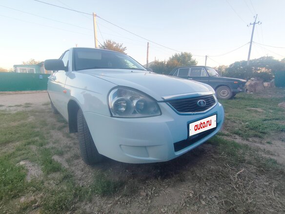 2013 Lada (ВАЗ) Priora I Рестайлинг, белый, 500000 рублей