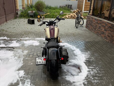 2005 Harley-Davidson Dyna Convertible, белый, 800000 рублей, вид 3