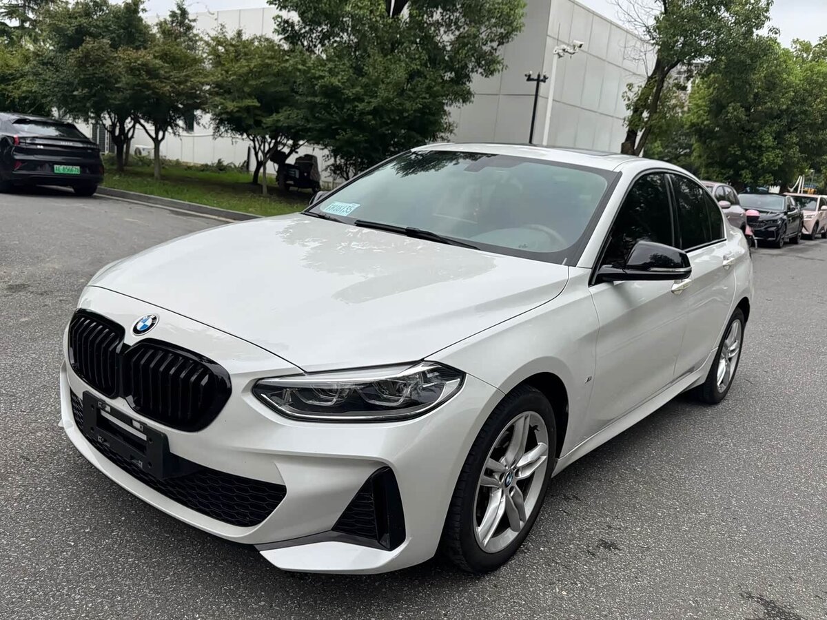 Открыть фотографии: BMW 1 серии III (F52) Рестайлинг