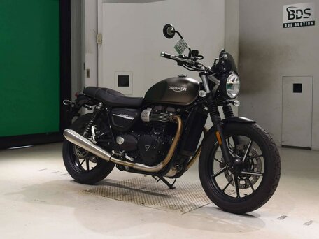 2020 Triumph Street Twin, серый, 777000 рублей, вид 3