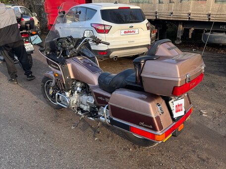 1986 Honda GL 1200 Gold Wing, коричневый, 450000 рублей, вид 4