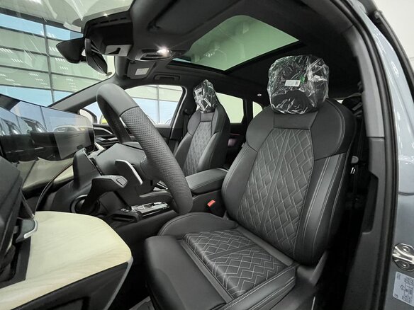 2026 Audi Q5 L III (GU), серый, 6550000 рублей - вид 7