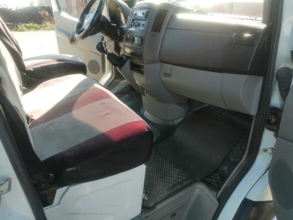 2012 Mercedes-Benz Sprinter, белый, 2000000 рублей - вид 9